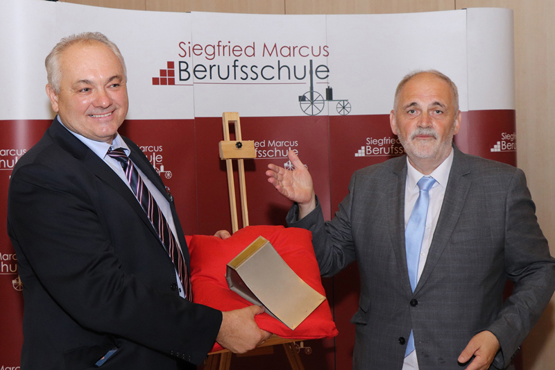 Große Abschiedsfeier in der Siegfried Marcus Berufsschule